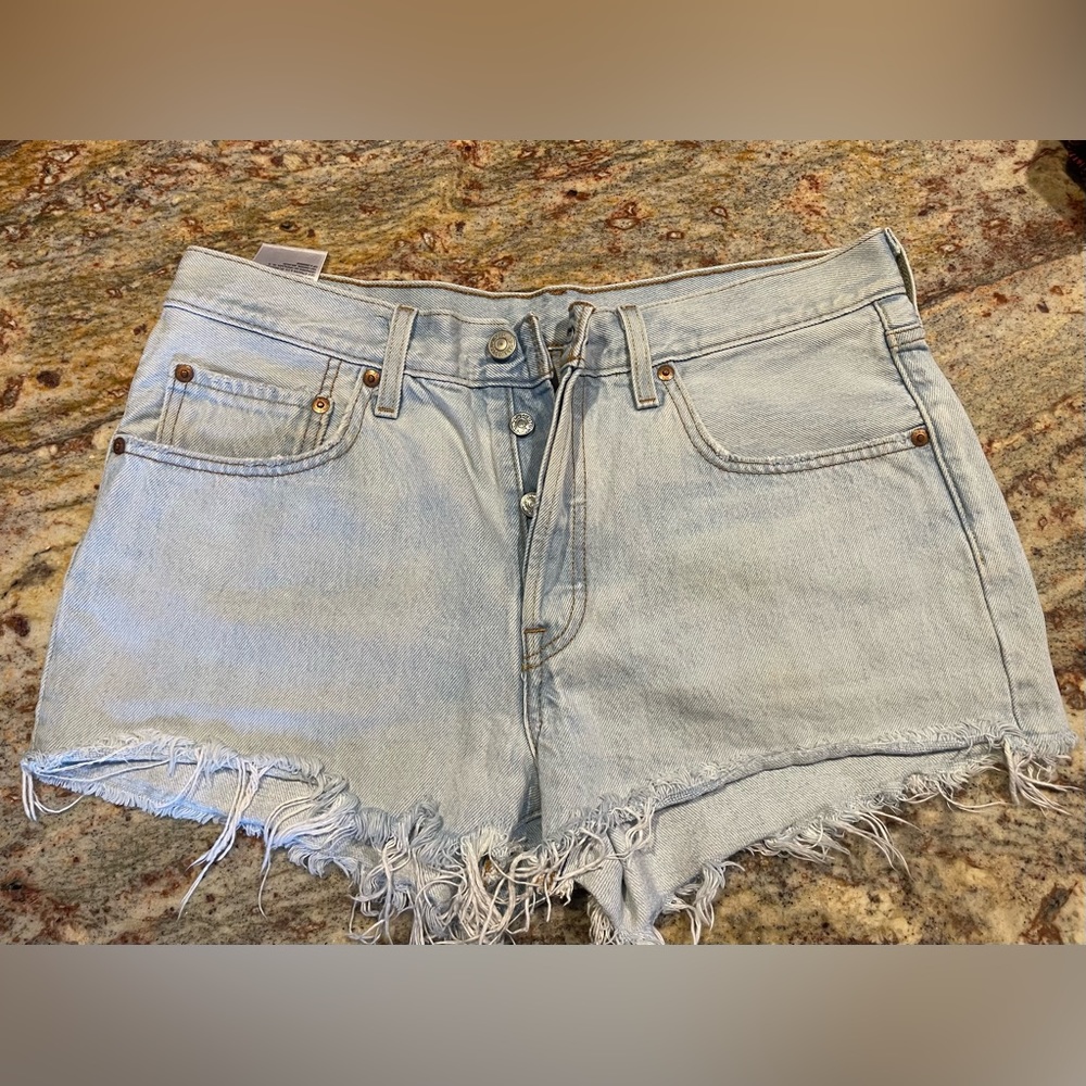 501 Levi shorts, size W30